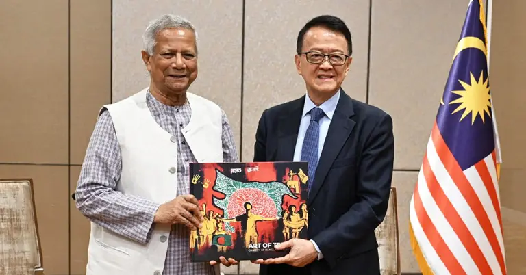 প্রধান উপদেষ্টা ড. ইউনূস ও সানওয়ে গ্রুপের চেয়ারম্যান জেফ্রি চিয়া